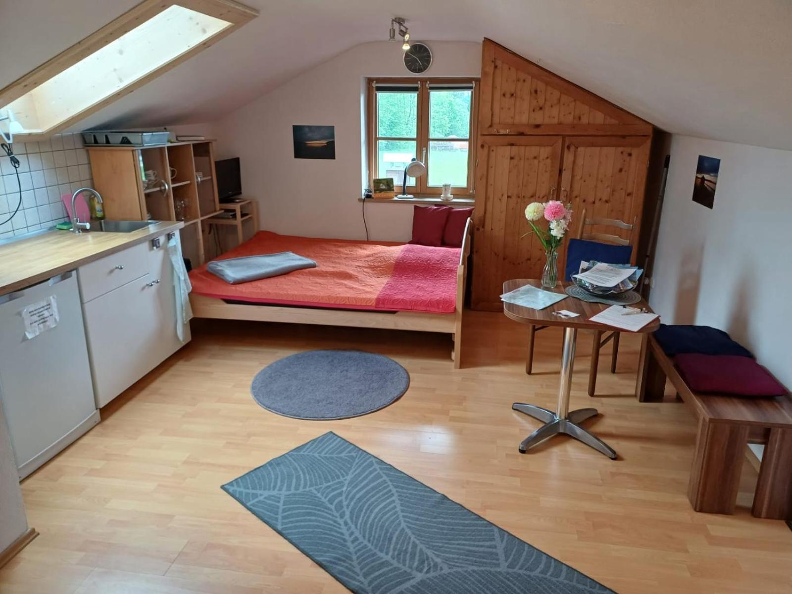 Apartment Moosblick Zwischen Bergen Und See Бенедиктбойерн Екстериор снимка